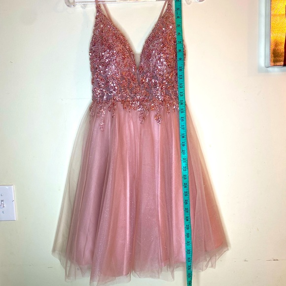 Prom dress worn once in good condition - Picture 3 of 5